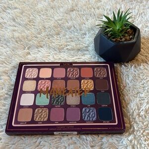 Brand new Tarte Maneater Nightfall Eyeshadow Palette 24 Shades